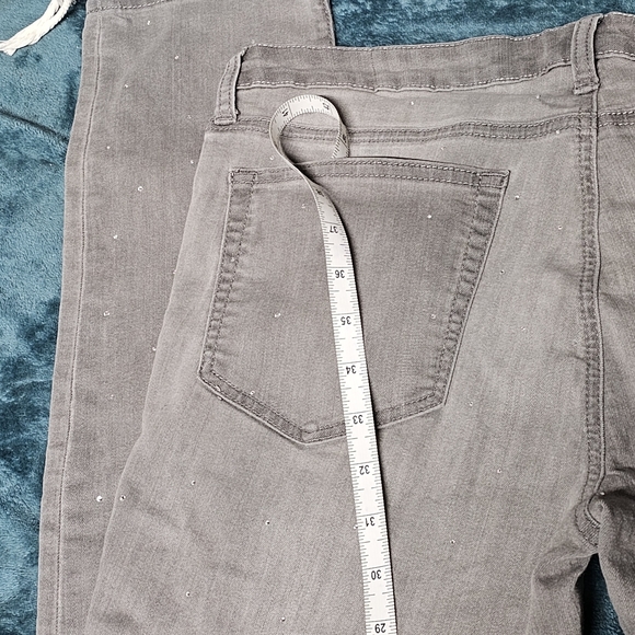 4/$20 Charlotte Russe Gray Wash Jeggings with Rhinestones size 14 - Picture 4 of 7